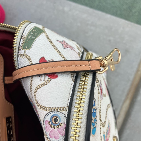 BACKPACK - Picture 7 of 14